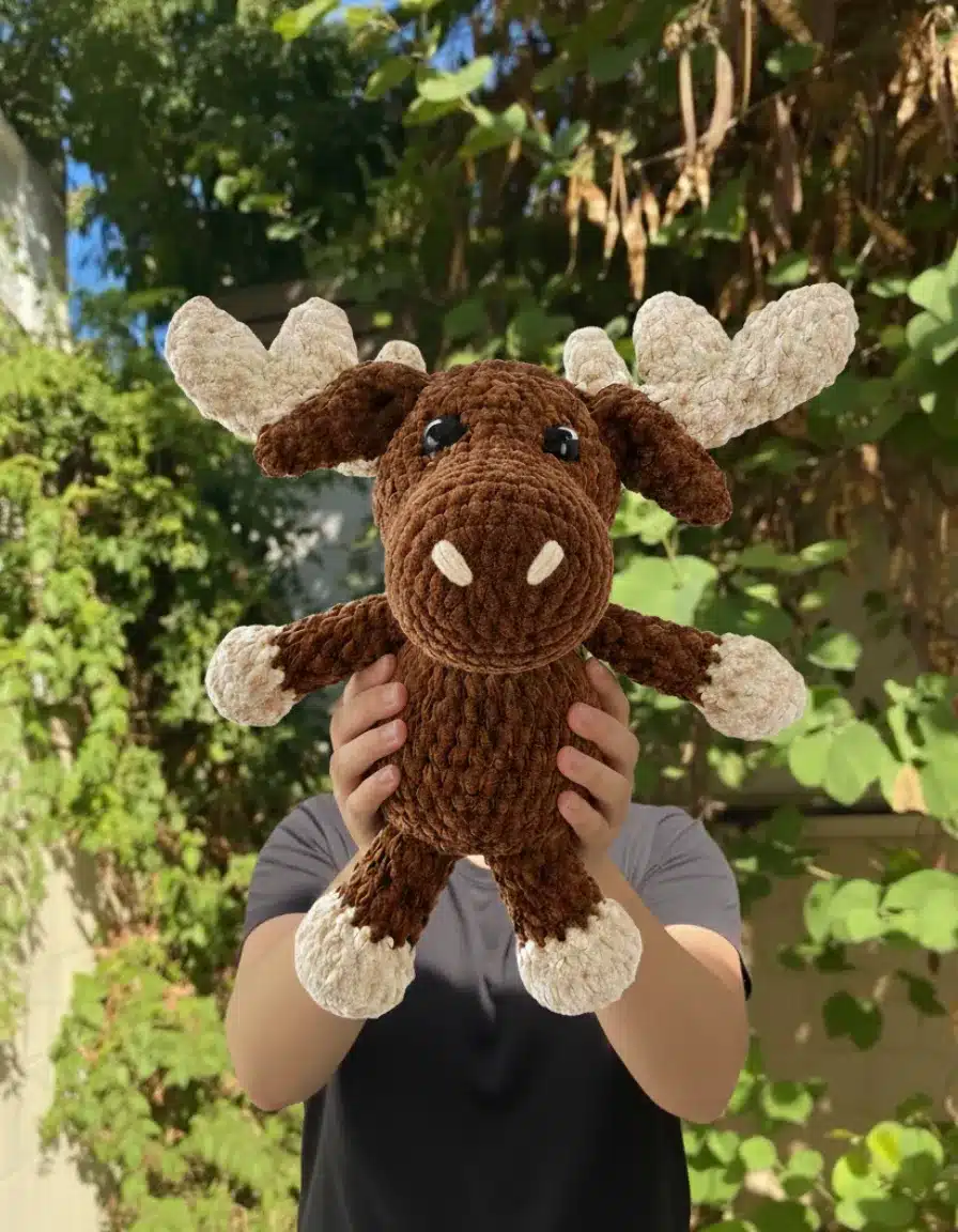 Manny Moose Amigurumi