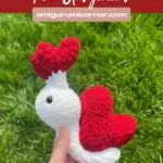 Shelva the Valentine Snail