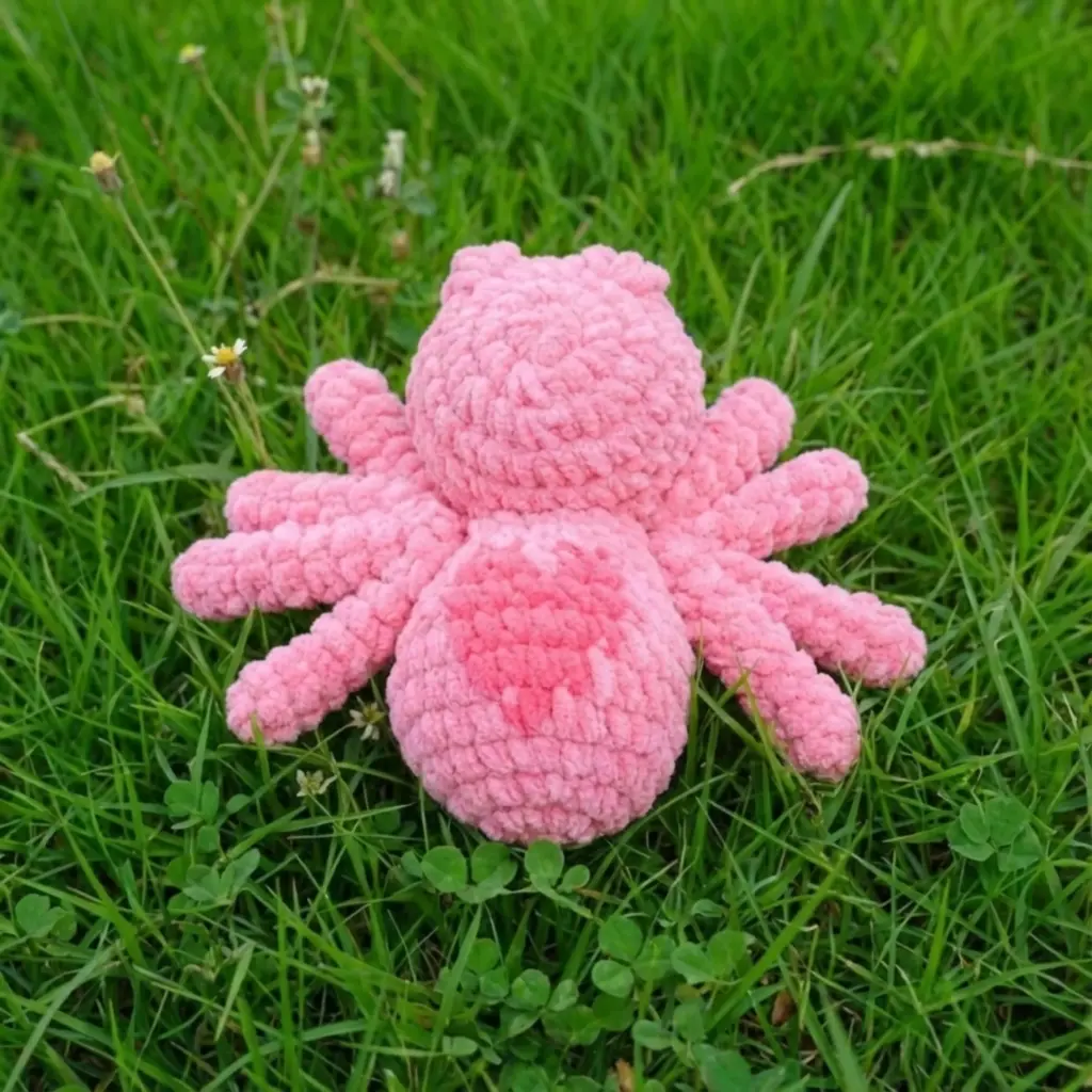 Valentine Spider Crochet Pattern