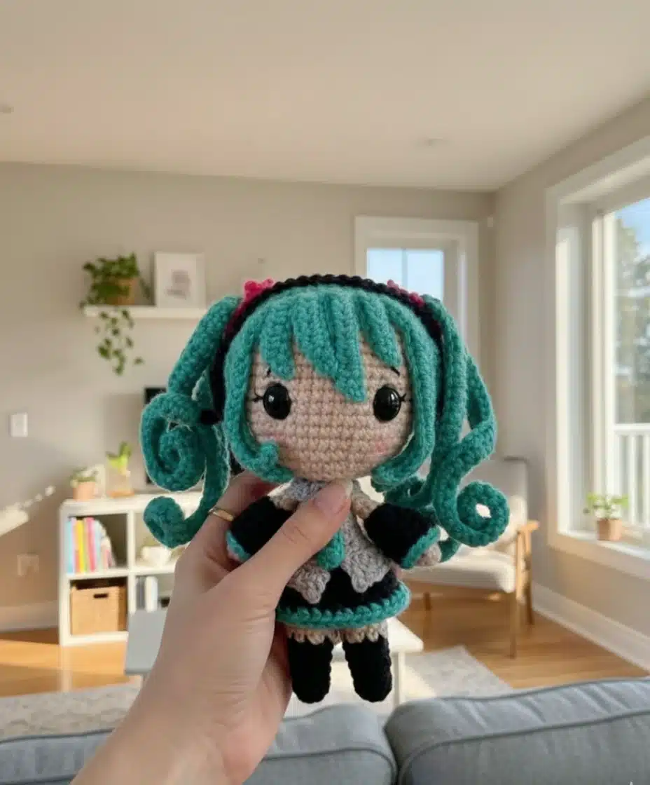 Hatsune Miku amigurumi crochet pattern showing front view details